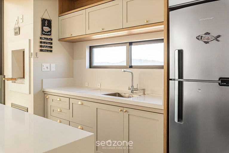 Private kitchen 2, Apto moderno c/ vista mar a 75m da praia LLR802, Porto Belo