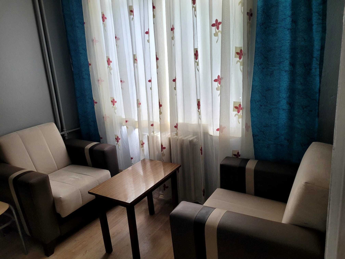 Living area 4, masal pansiyon, Merkez