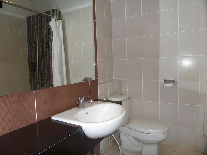 Bathroom 5, Bintang Mulia Hotel, Jember