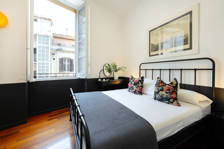Bedroom 2, Salotto Borbonico, Napoli