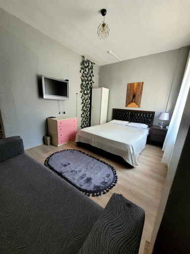Room 3, masal pansiyon, Merkez