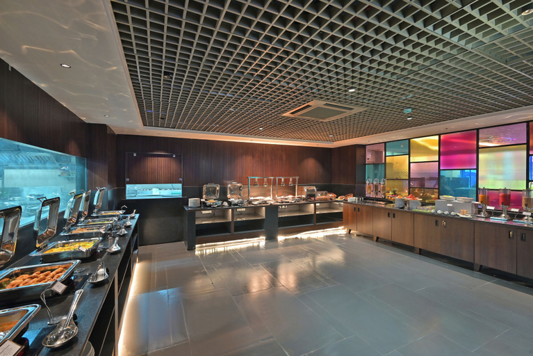 Breakfast buffet 3, Ira by Orchid Hyderabad Hitech City Mindspace IT Park, Hyderabad