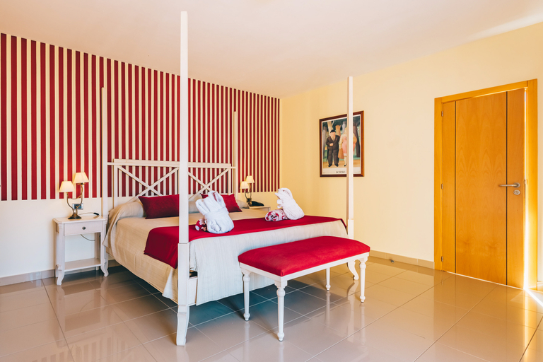 Bedroom 3, Grand Muthu Golf Plaza Hotel, Santa Cruz de Tenerife