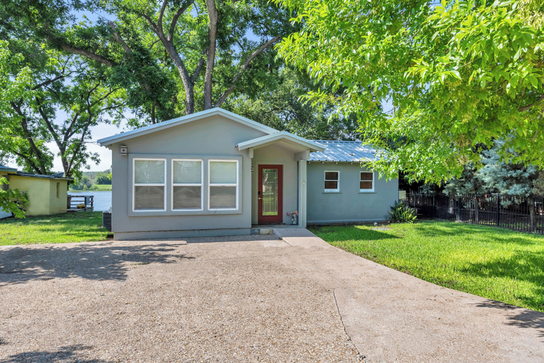 Exterior 4, River Oaks Place, Llano