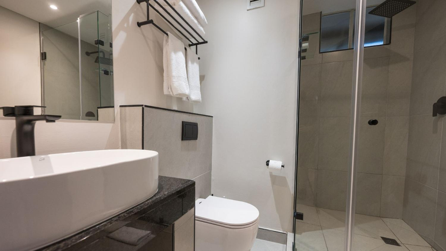 Bathroom 5, ANEW Hotel Hatfield Pretoria , City of Tshwane