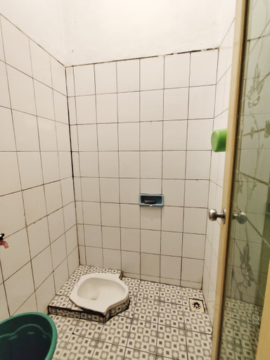 Bathroom 4, Mutiara Homestay by Slamet, Tasikmalaya