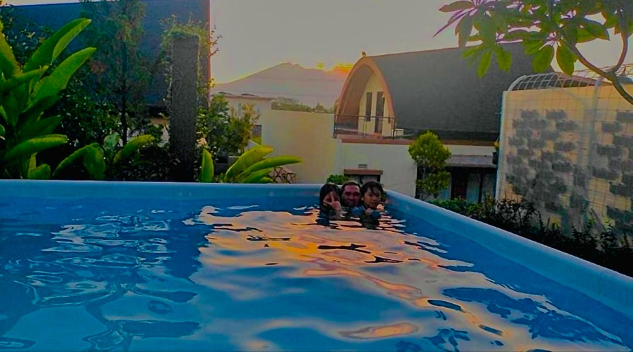 Sport & Beauty, Vimalla Hills 3BR+1BR Mountain View Cluster Kinabalu with Private Pool, Bogor