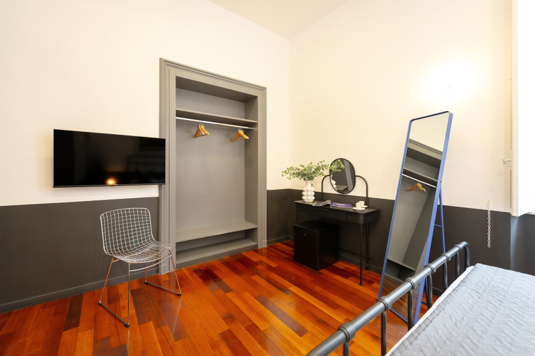 Bedroom 4, Salotto Borbonico, Napoli