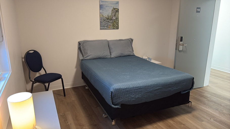 Room 5, Auberge de la Traverse, Matane