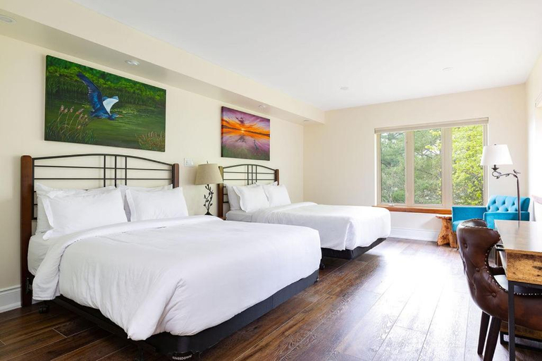 Bedroom 2, Fairy Bay Lakehouse, Muskoka