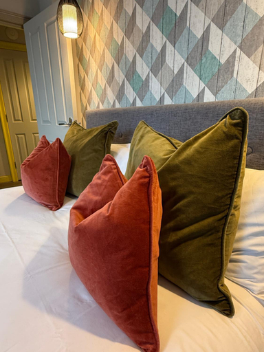 Bedroom 2, Beau Street, Bath and North East Somerset