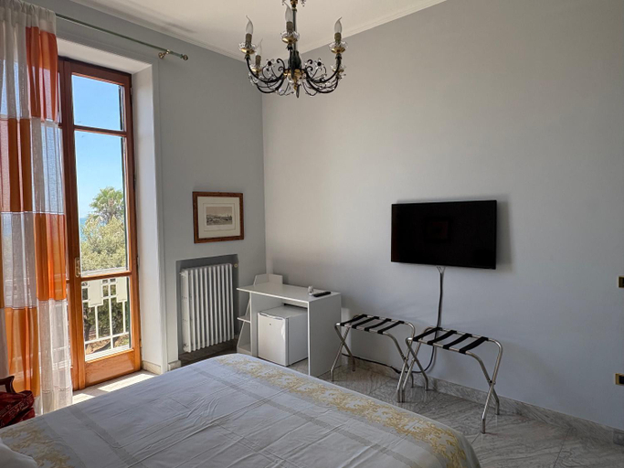 Facilities 4, See The Sea B&B, Salerno