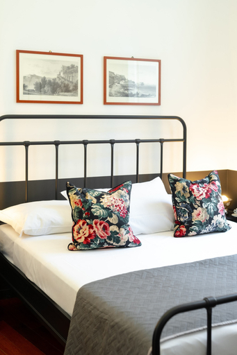 Bedroom 3, Salotto Borbonico, Napoli