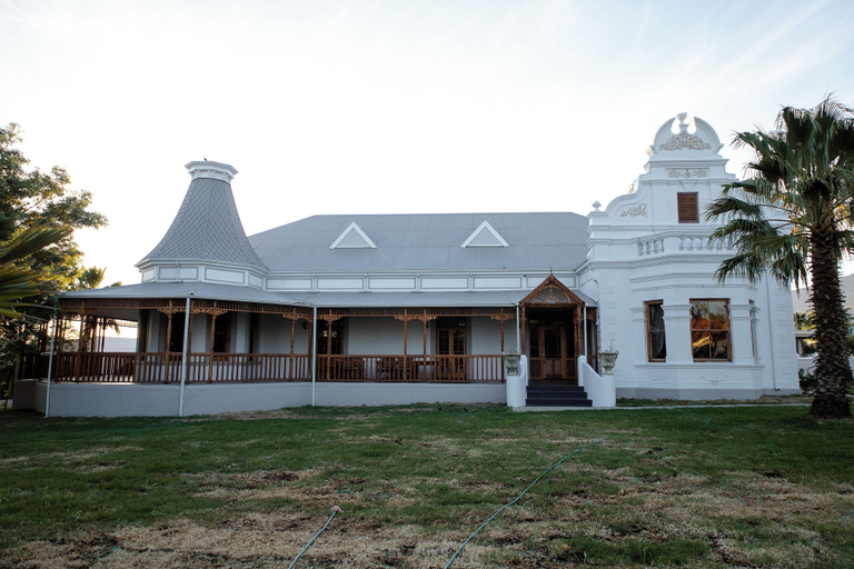 Exterior 3, Volstruis Paleis, Eden