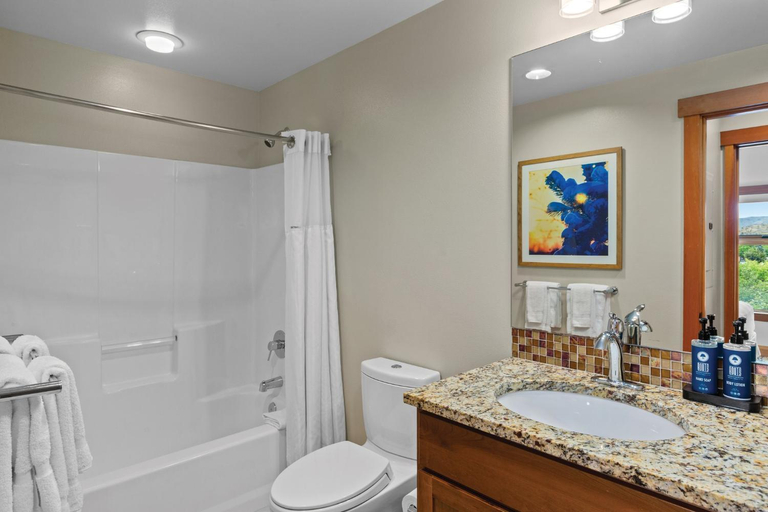 Bathroom 4, WorldMark Chelan - Lake House, Chelan