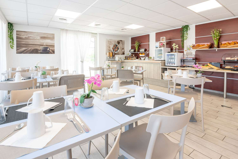 Food & Drinks 5, Comfort Aparthotel Cannes Mandelieu, Alpes-Maritimes