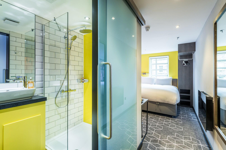 Bathroom 3, KM Central, Edinburgh