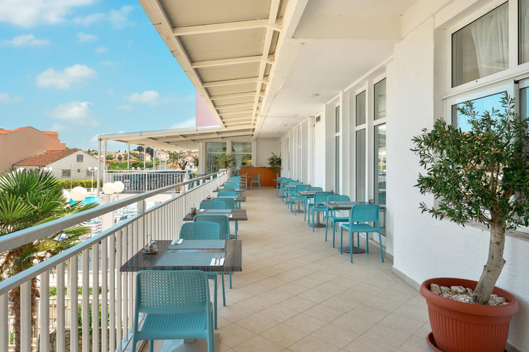 Food & Drinks 4, Hotel Faraon, Trpanj