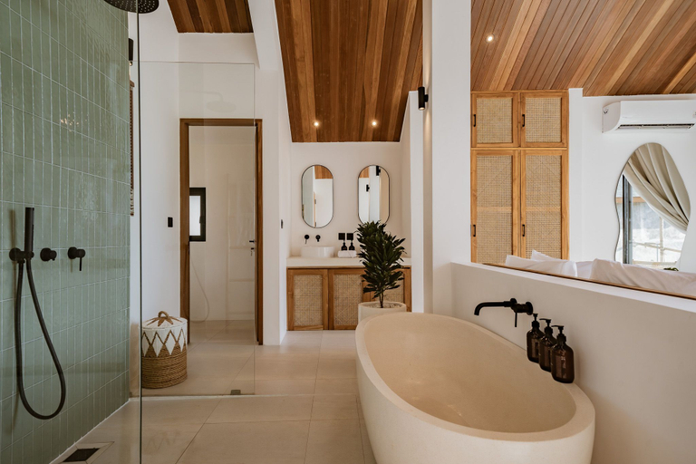 Bathroom 5, Villa Mulia Uluwatu, Badung