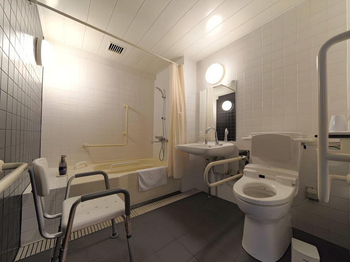 Bathroom 4, Meitetsu Inn Chitahandaeki, Handa