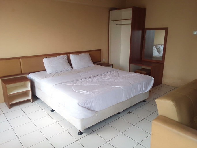 Bedroom 5, Collection O Serviced Apartmen Mutiara Kota, Bekasi
