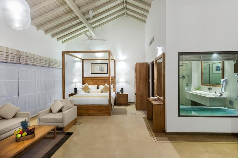 Room 2, The Lucky Elephant, Hikkaduwa