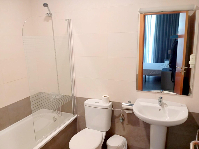 Bathroom 5, Costa Apartment, Tarragona