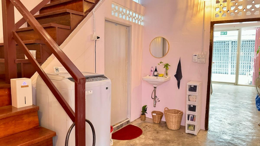 Others 4, Baan YentaFo - Pink House in Talad Noi