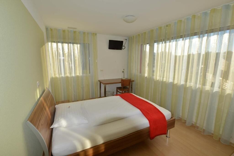 Bedroom 5, Motel Mühle Wollerau, Höfe