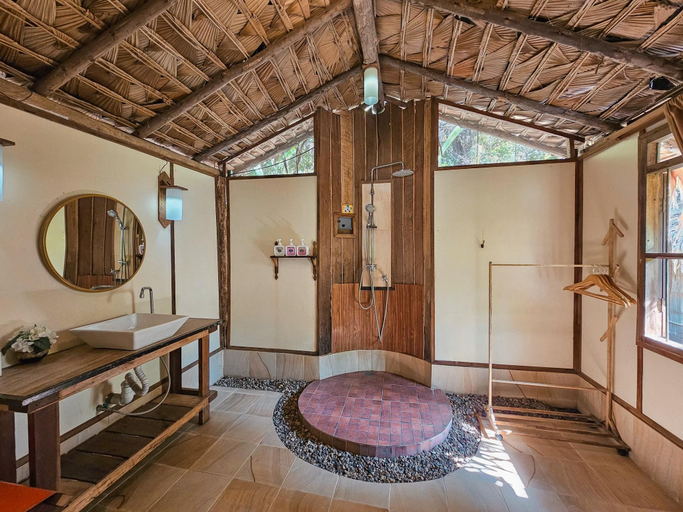 Bathroom, Mae Taeng Bungalows, Mae Taeng