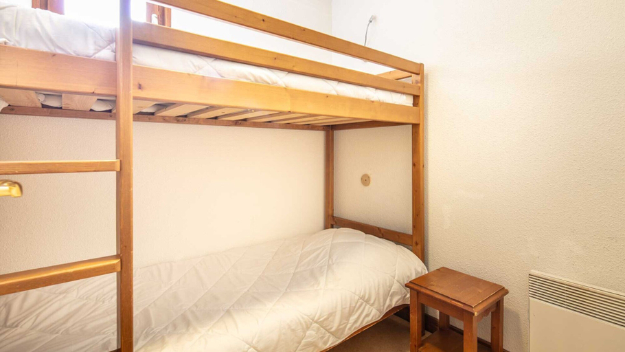 Room 3, Apartment in Saint-sorlin-d\"arves Near ski, Savoie