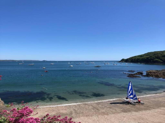3, Cottage in Millbrook with Countryside Views, Cornwall