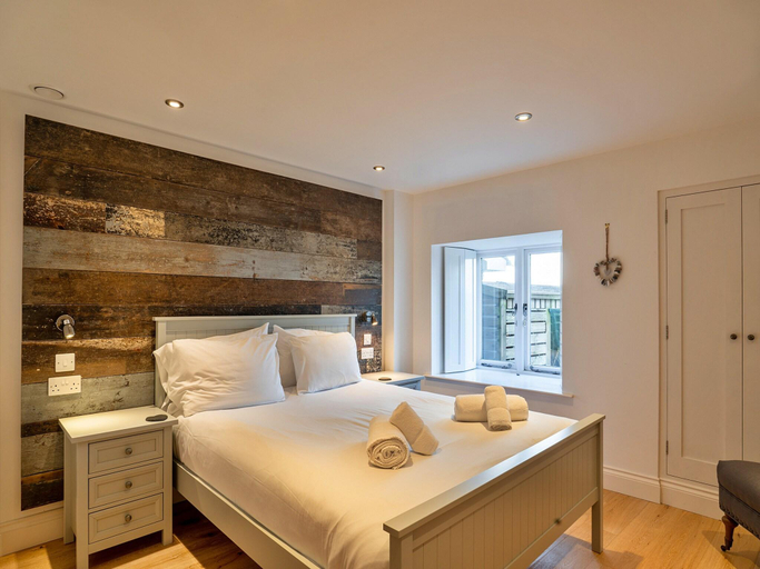 3, Cottage in Cornwall with Sea Views BBQ, Cornwall