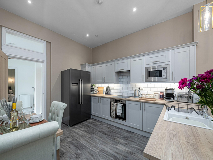 2, Apartment in Pwllheli near Blue Flag Beaches, Gwynedd