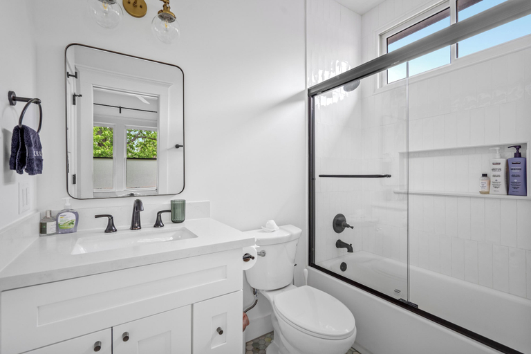Bathroom, Solace One | Houston, Houston