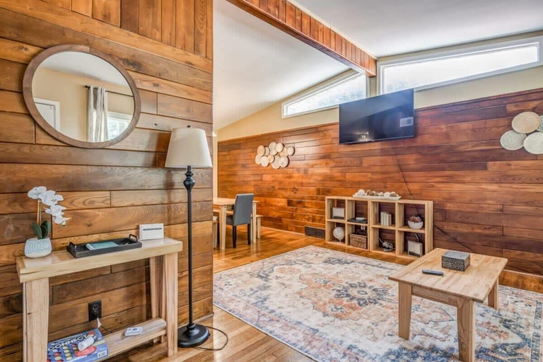 Interior 3, Mccorkle Retreat, Shelby