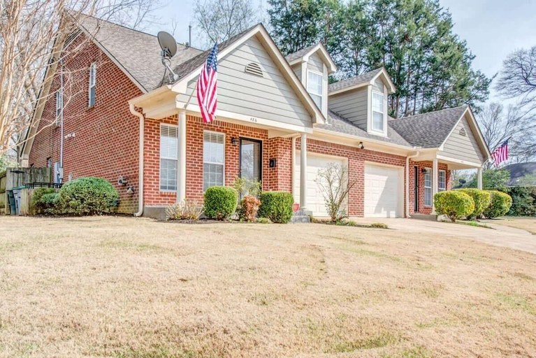 Exterior 4, High Point Terrace Escape 6, Shelby