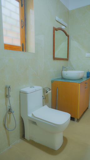 Bathroom 3, Rudraksha Villa Bhimtal, Nainital