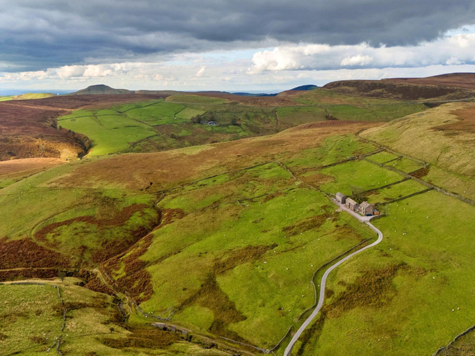 2, Cottage in Peak District with Scenic Views, Derbyshire