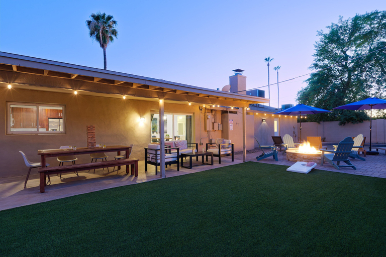 Interior 4, Old Town Saguaro - Pool - Fire Pit- Heart of Old Town, Maricopa