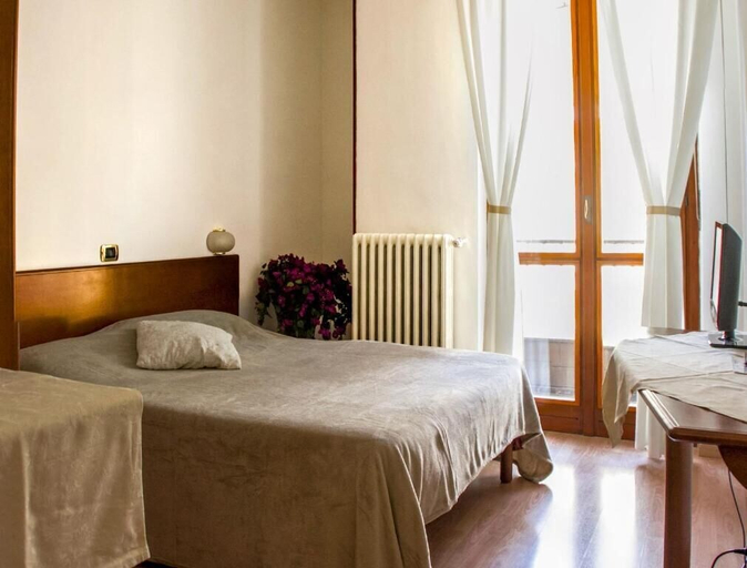 Bedroom 4, HOTEL DOMUS, Alessandria