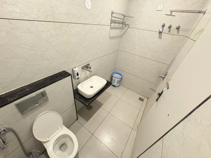 Bathroom 4, Hotel Shree Shyam alok Khatoo, Sikar