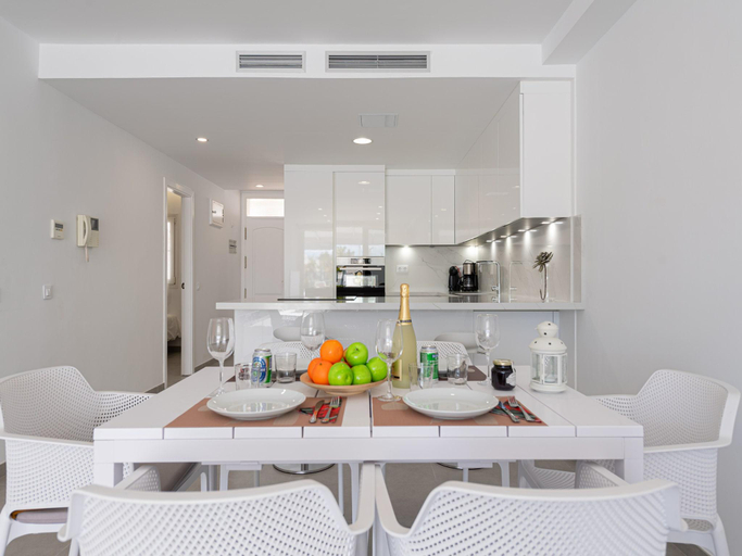 4, Apartment in Playa de Mogan with Sea Views, Las Palmas