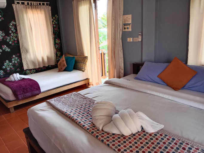 Bedroom 2, Pranburi Villas, Pran Buri