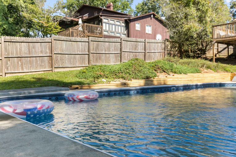 Sport & Beauty 4, Family Friendly in Forestdale, Jefferson