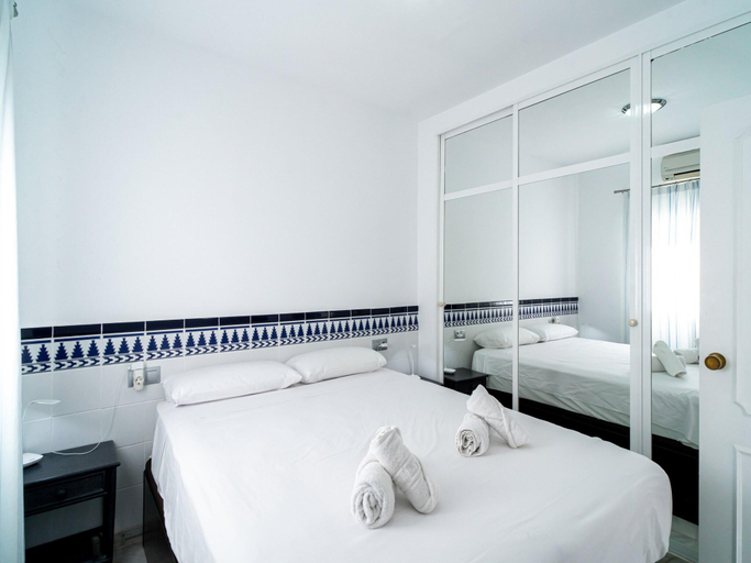 Bedroom 2, Apartment in Nerja near Burriana Beach, Málaga