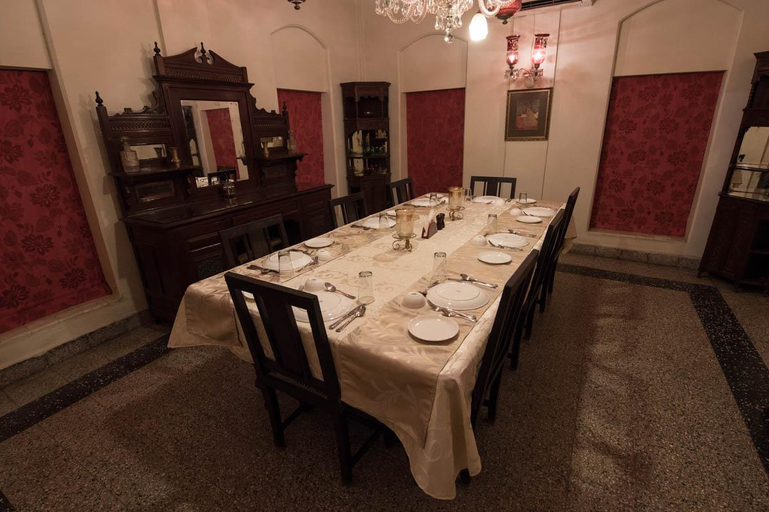 Food & Drinks, Divans Bungalow, Ahmadabad