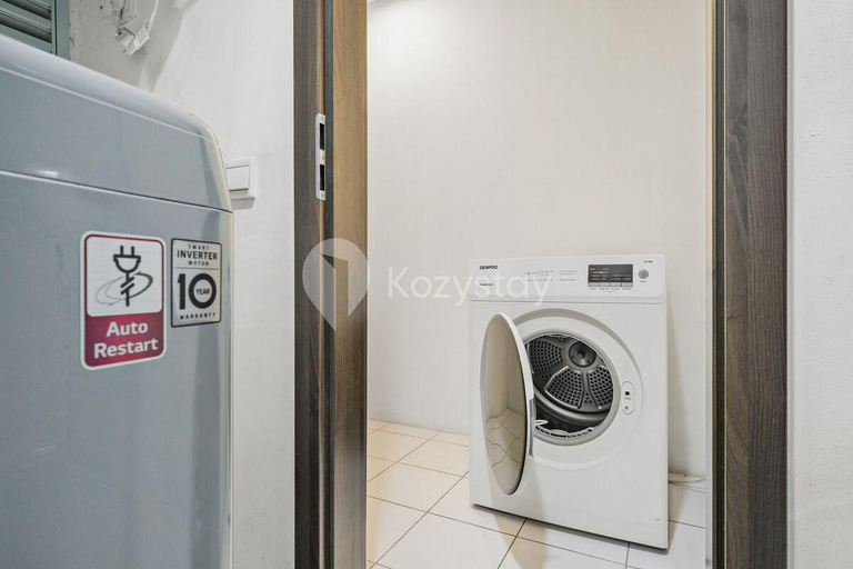 Bathroom 3, Kemang Apartments, Jakarta Selatan