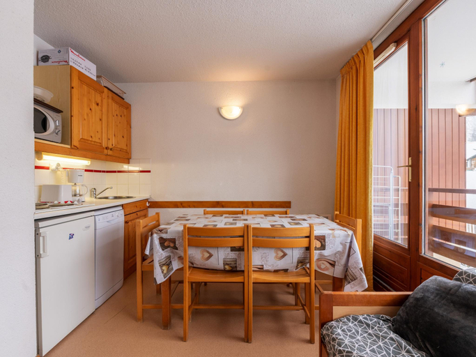 5, Apartment in France with Ski Slope Access, Haute-Savoie