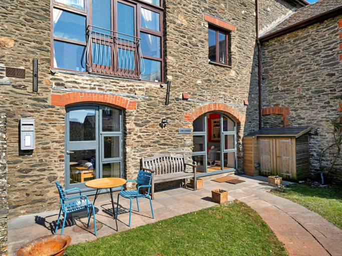 3, Apartment in Soar near South West Coastal Path, Devon